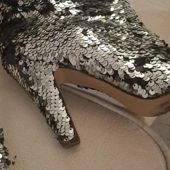 Black & silver sequins boots worn once - Picture 2 of 4